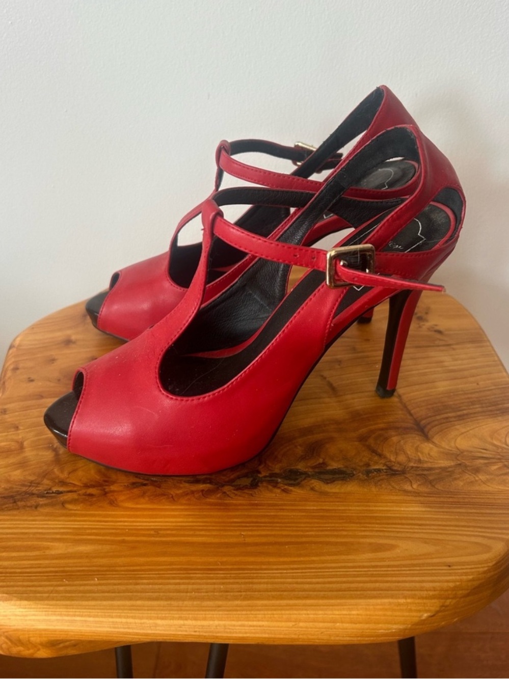 Vintage Roger Vivier Red Peep-Toe T-Strap Heels❤️6.5